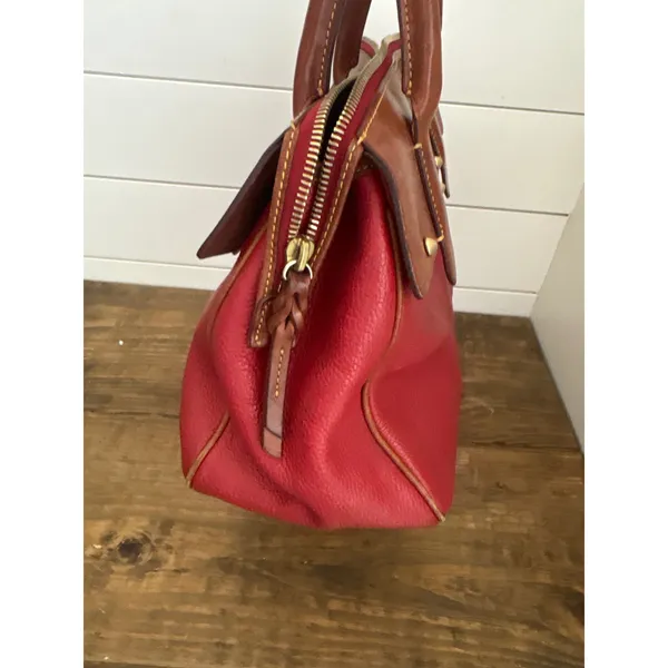 Vintage Dooney & Bourke Red Pebbled Leather Satchel Bag Tan Trim Duck Logo Large - Image 4