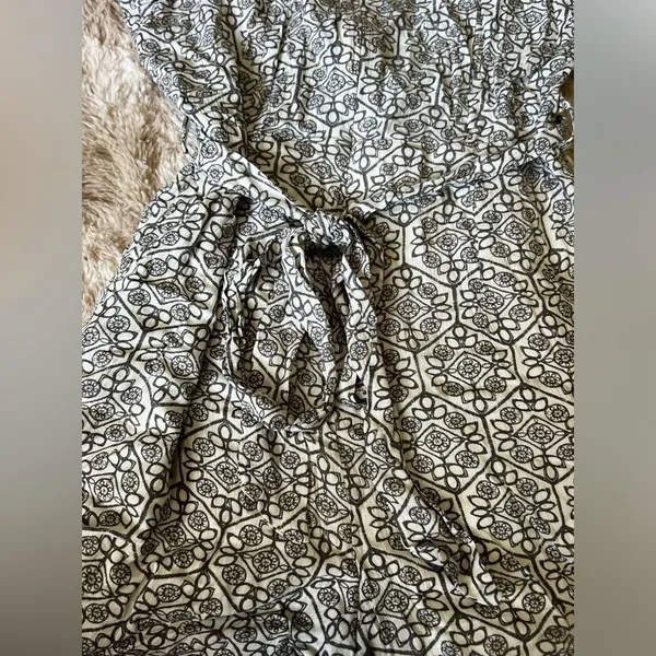 NWT Waist Tie Romper White - Image 7