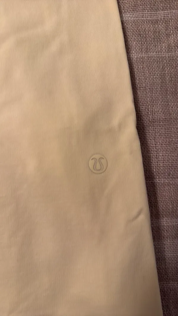 Lululemon joggers - Image 4