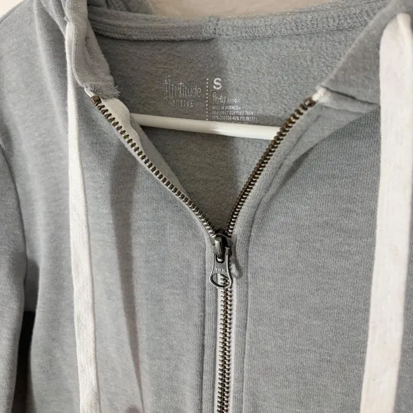 vintage light grey zip up hoodie - Image 3