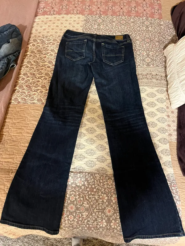 American Eagle Jeans - Image 2