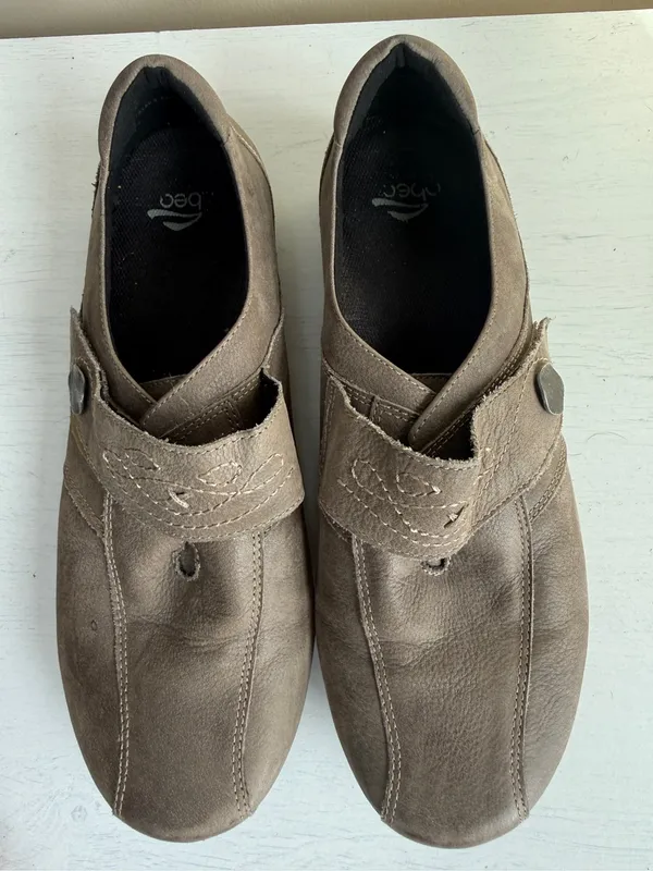 Abeo Aster 24/7 Nubuck Slip On Loafer sz 8.5 - Image 5