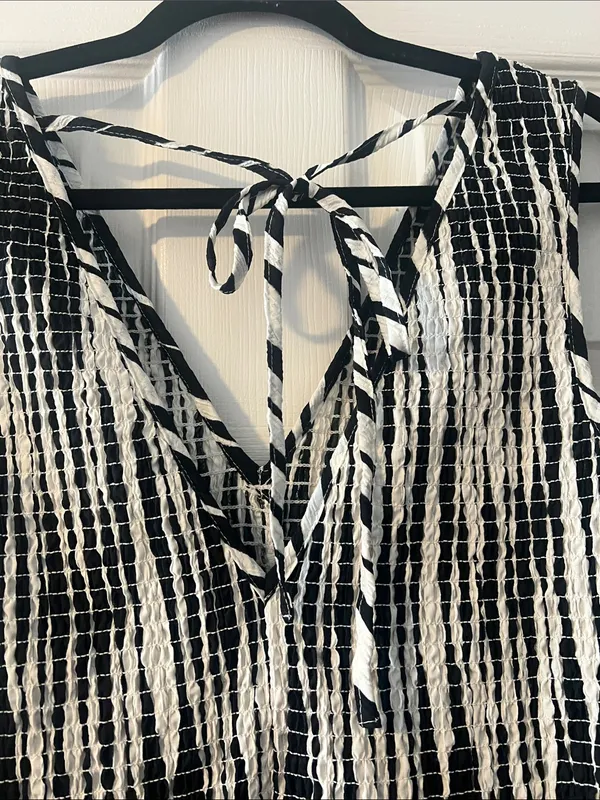 ASOS Black and White Sleeveless Maxi Dress with Smocked Bodice - Image 3