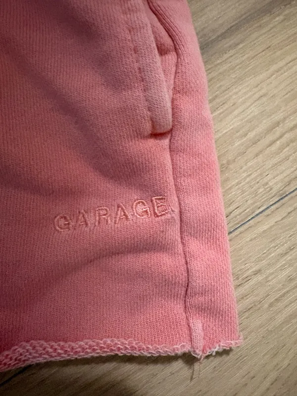 Garage Apricot sweatshort size xs - Image 2