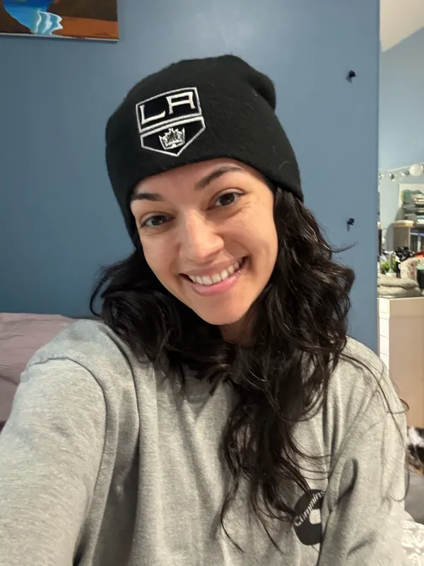 Delta Black beanie - Image 3
