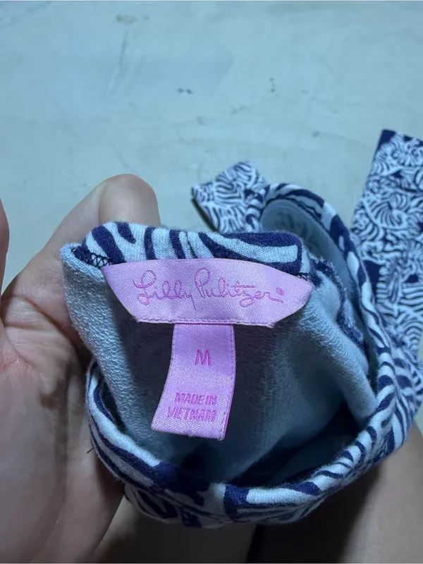 Lilly Pulitzer Navy Zebra Print Long Sleeve Top medium - Image 7