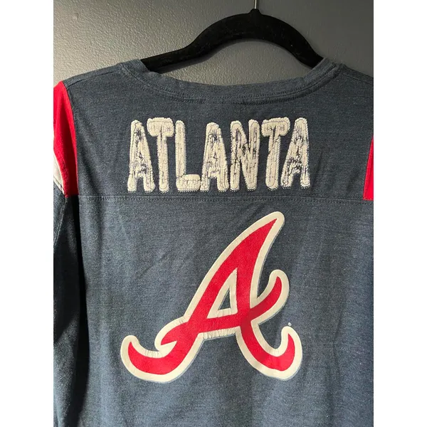 Atlanta Braves Vintage Style Graphic T-Shirt - Image 7
