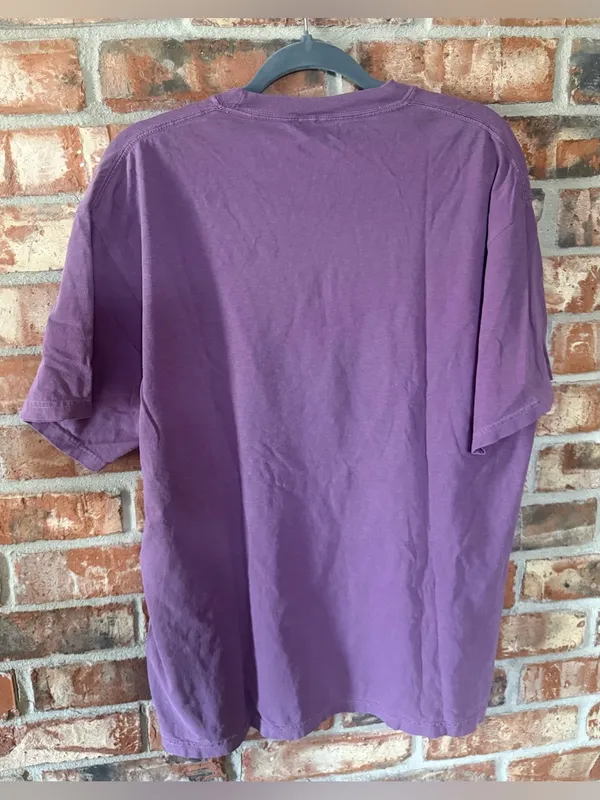 Comfort Colors berry Tee with Leopard Heart - Image 3