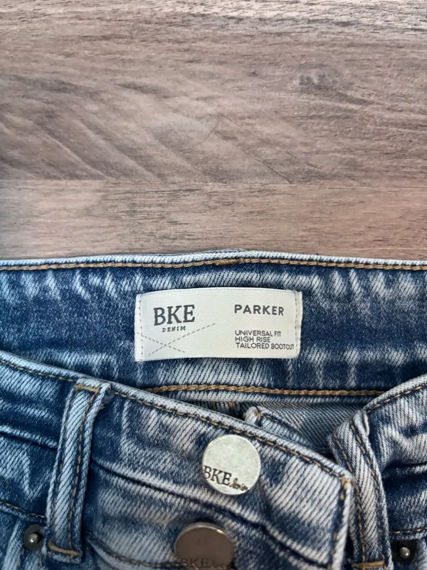 Buckle Bootcut BKE Jeans - Image 4