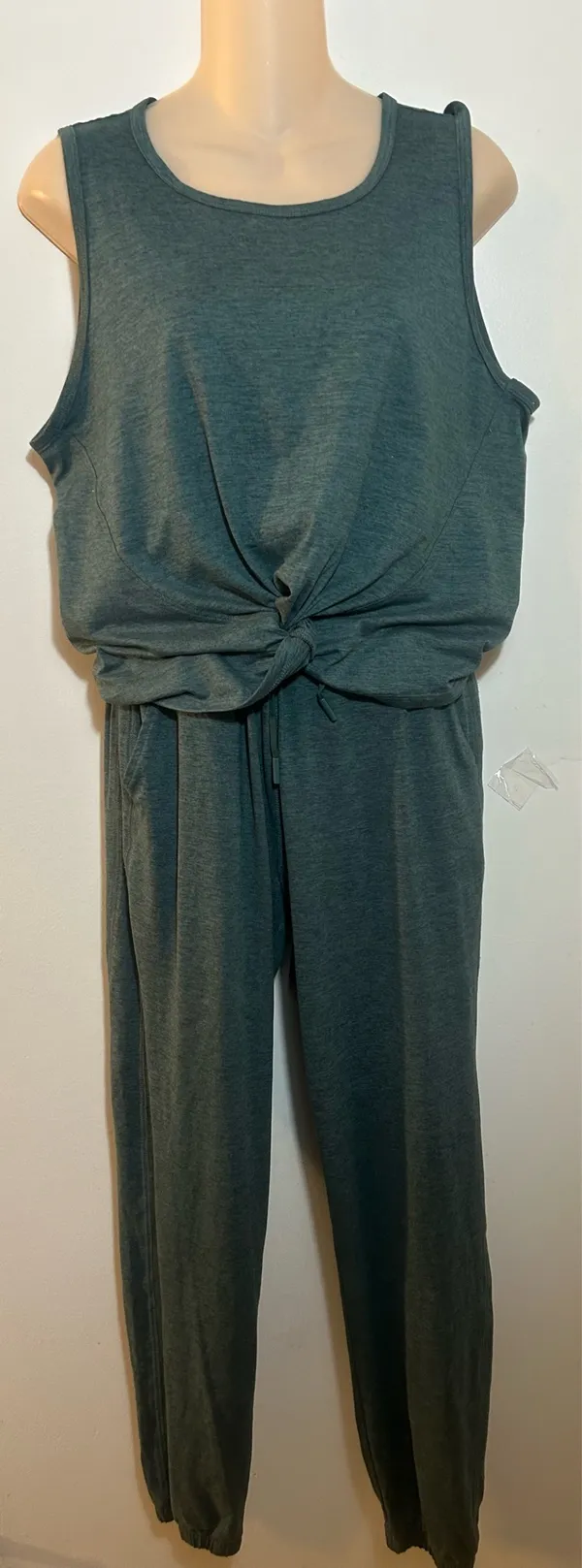 90 Degrees by Reflex A versatile athleisure set. Size: L. $30. - Image 2