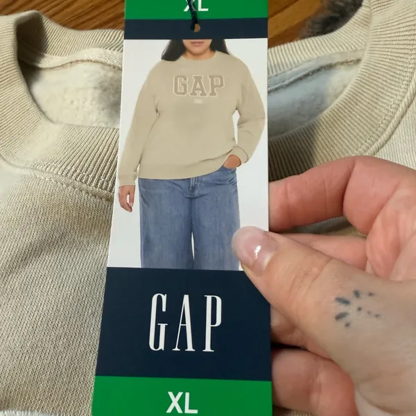 GAP Women Beige Crewneck Sweater - Image 4
