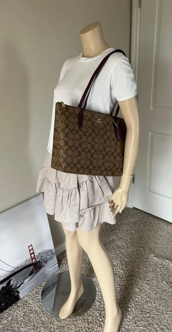 Coach Purse - Image 9