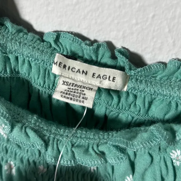 American Eagle Women Green Floral Smocked Crop Top‎ size XS - Image 4