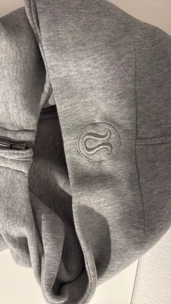 Lululemon Cropped Scuba Hoodie Half-Zip - Image 3