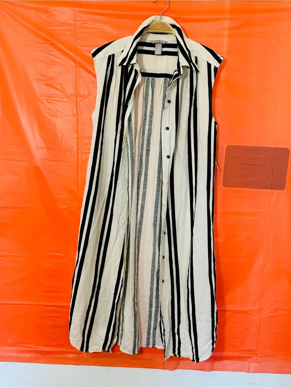 H&M Black & Cream Sleeveless Button-Front Striped Maxi Dress - Image 10