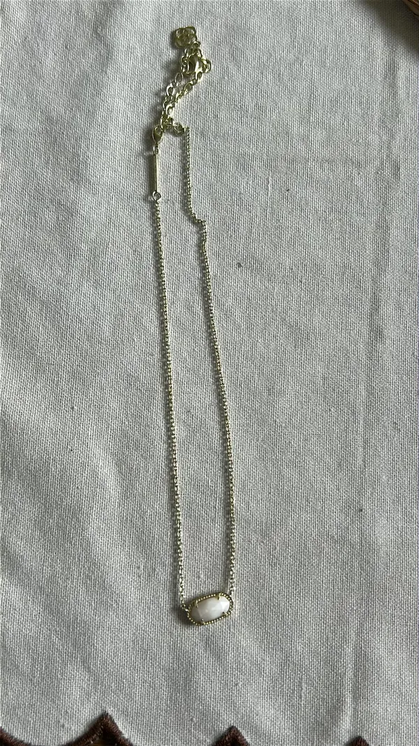 Kendra Scott Necklace Elisa White - Image 3