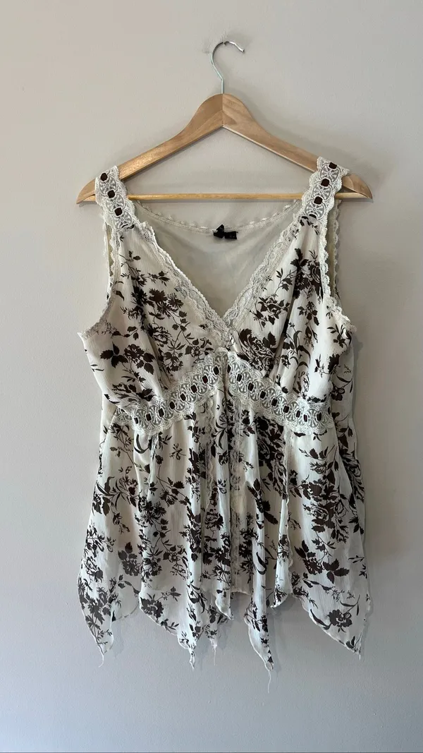 Vintage Y2K Brown Floral Fairy Grunge Hanky Hem Lace Tank Top Large - Image 2
