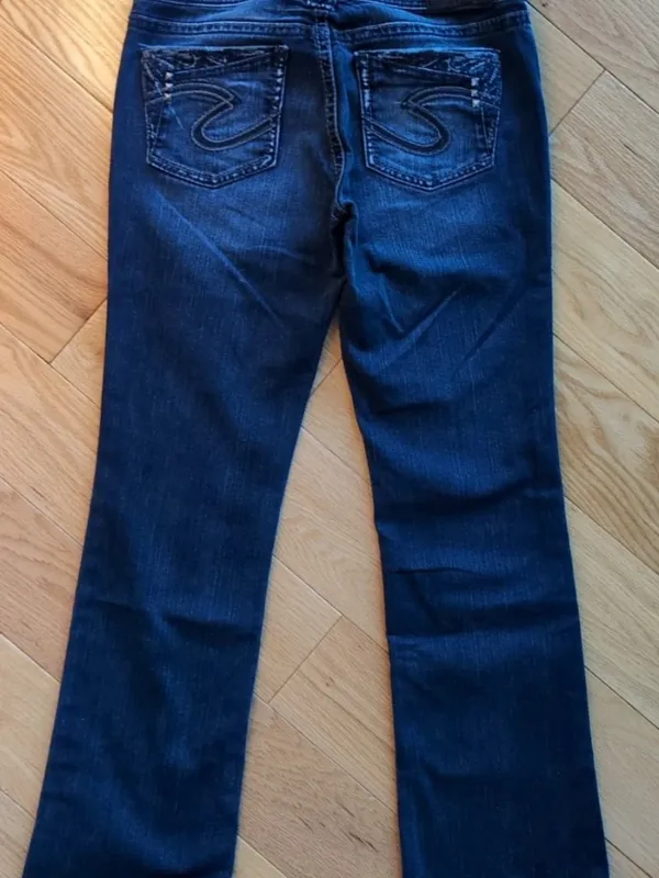 Silver Jeans Suki 17" Women's Sz 31x33 Stretch Dark Denim Boot Cut Embellished - Image 5