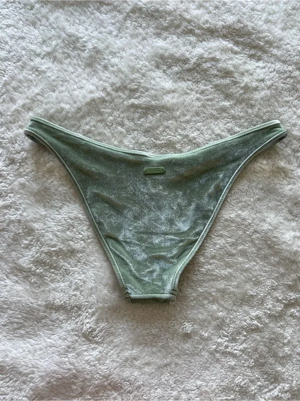 Triangl Aimee Velvet Bikini Top XL Bottom S - Image 7