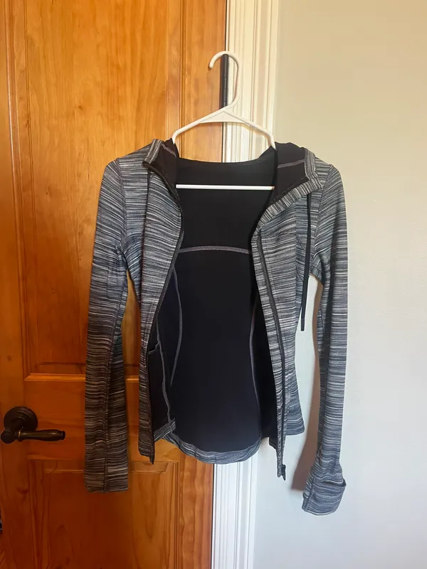 Lululemon Hooded Define Jacket - Image 3