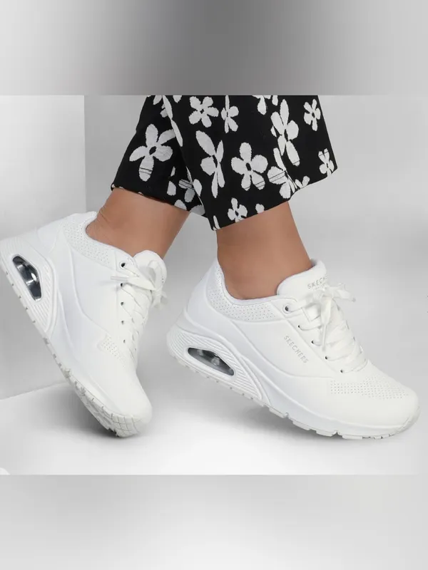 Skechers Uno-Flex All-White Low-Top Lace-Up Sneakers Size 7.5 - Image 6