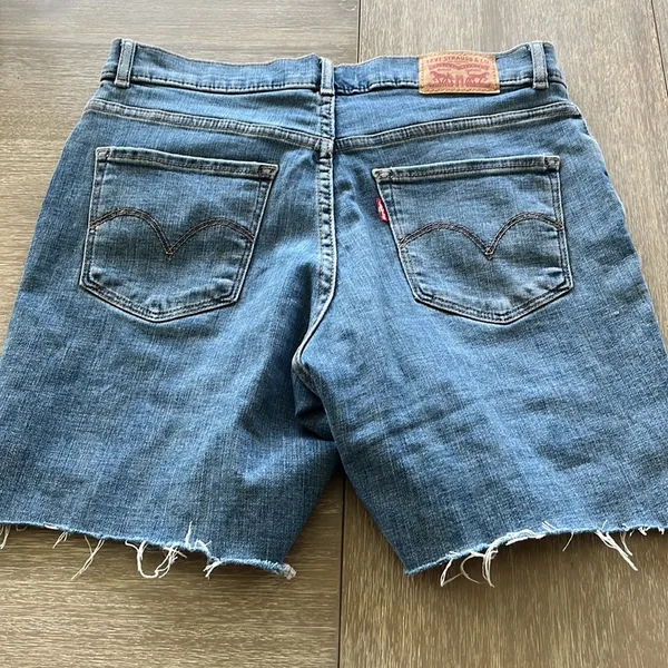 Levi’s Bermuda Jean Short - Image 4