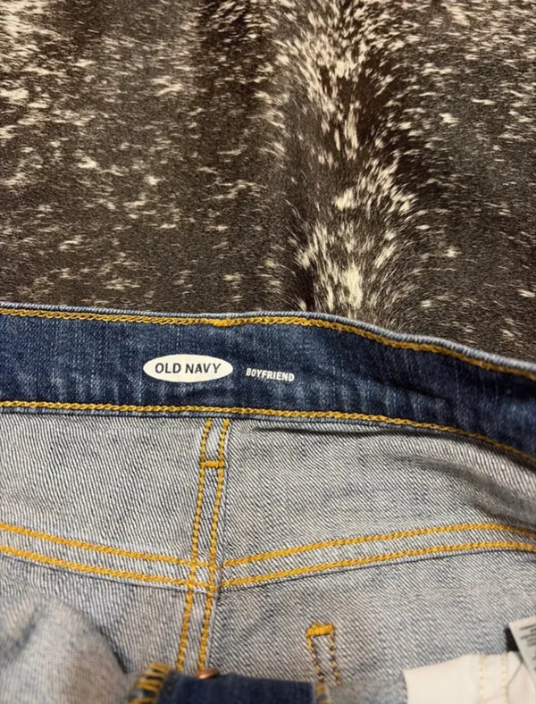 Old Navy Jeans Shorts - Image 3