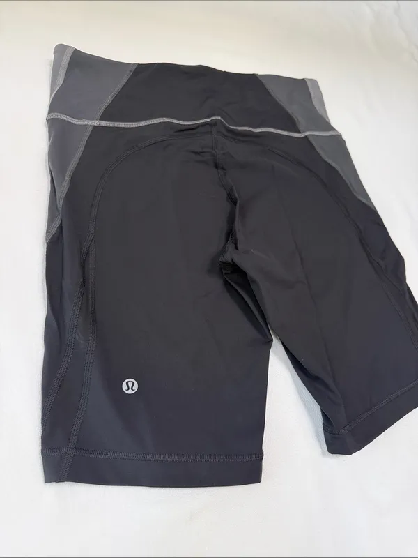 lululemon athletica Two-Tone Gray & Black High-Rise Bike Shorts - Image 5