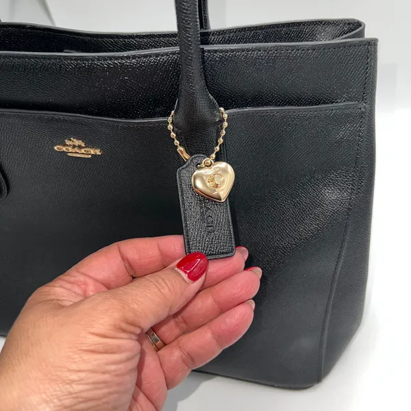 Coach Pebbled Leather Tote Bag Top Handle Black Gold Heart Charm Black Lining‎ - Image 7