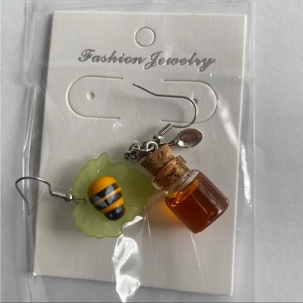 Bee & Honey Jar beautiful Dangle Earrings faux fashion‎ jewelry - Image 11