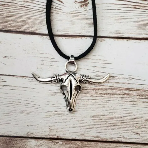 Longhorn Skull Silver Tone Pendant with Black Cord Necklace - Brand New - Image 2