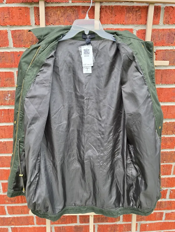 NEW Green Utility Jacket Medium - Image 13