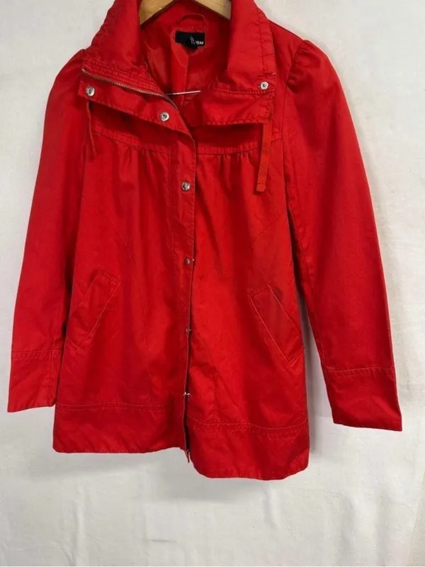 Old Money Y2K H&M red peacoat with a stand collar size 4 - Image 2