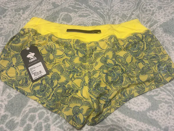 Running Rabbit running shorts Yellow Size M - Image 2