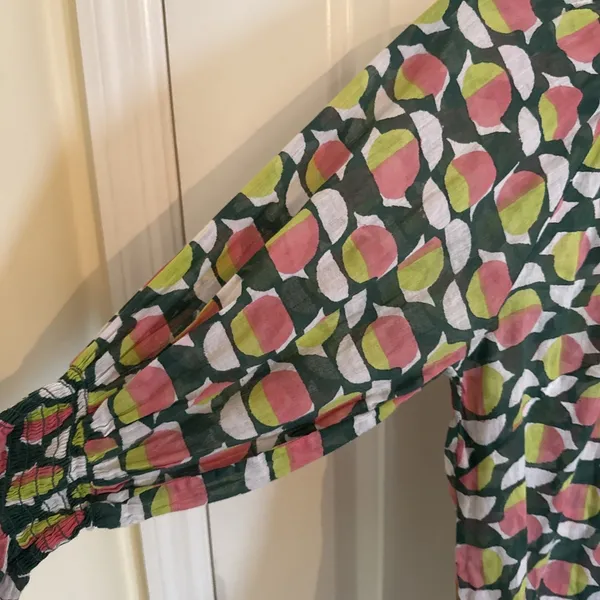 Banjanan Green & Pink Geometric Top House Size Small Anthropology Boho Chic - Image 2