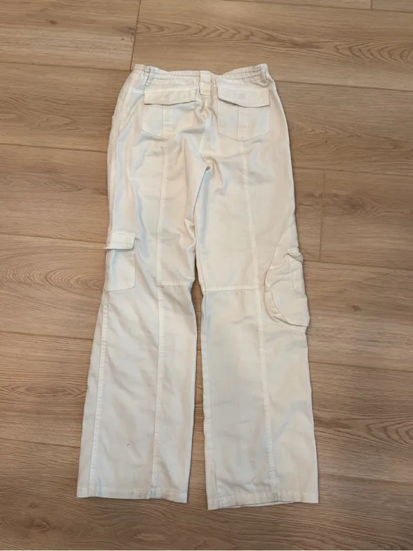 Brandy Melville John Galt Cargo Pants - Image 6