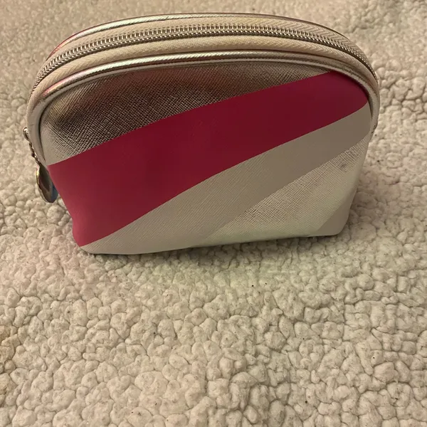 First Aid Beauty travel size cosmetics/skincare bag 6x5 inches - Image 9