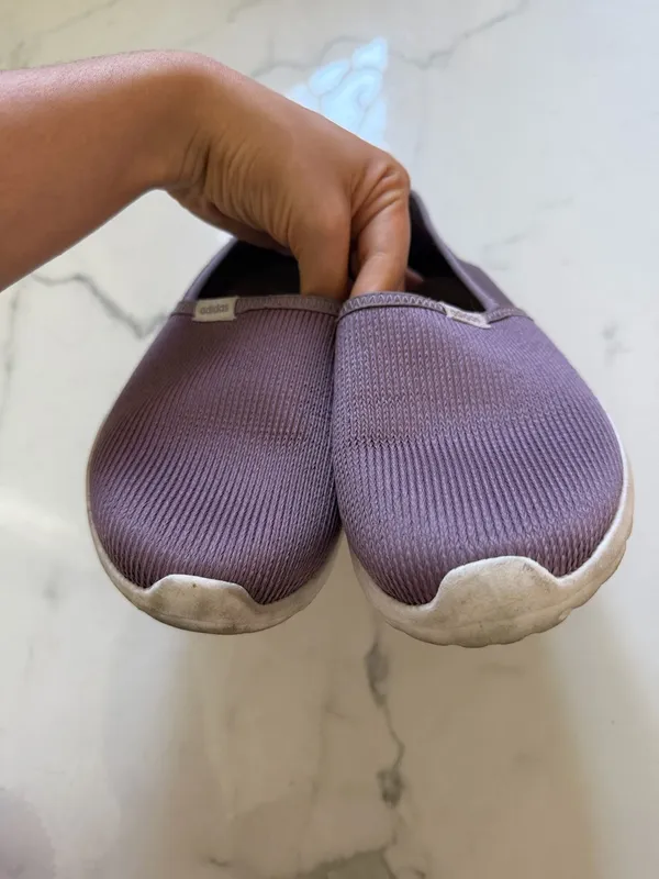 Adidas Slip-On Sneakers in Dusty Lavender with White Sole - Image 7