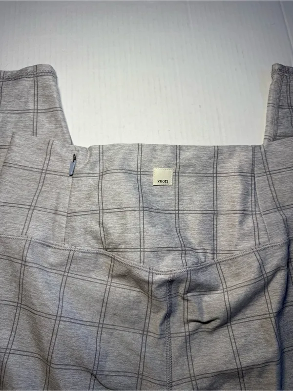 Vuori Clean Elevation Plaid Pattern Leggings - Image 3
