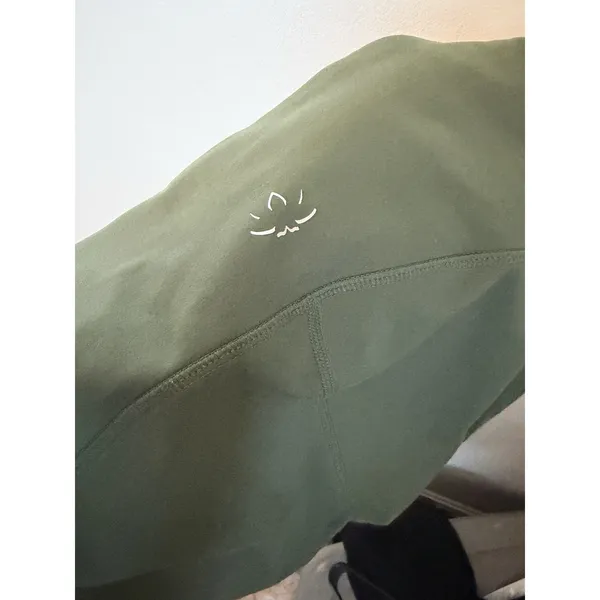Beyond Yoga Space Dye High Waisted Dark Green Leggings Sz M - Image 5