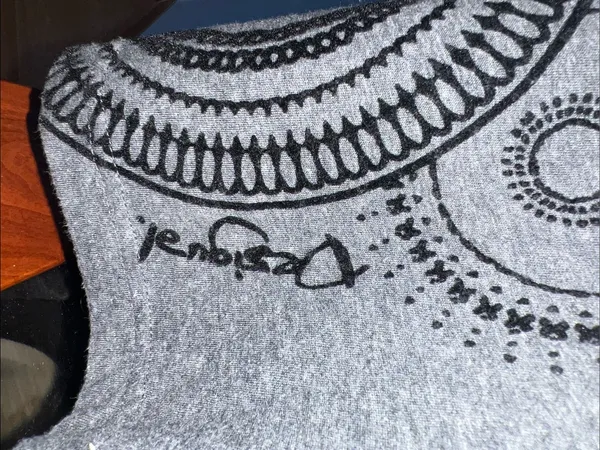 Desigual Gray V-Neck Long Sleeve Floral tee - Image 7