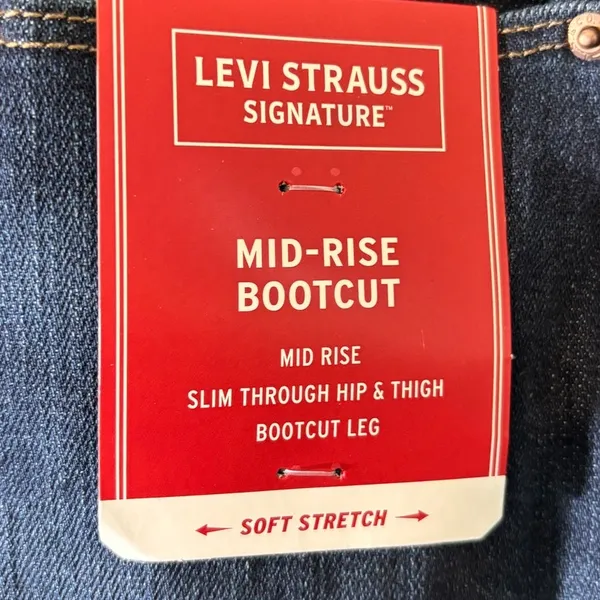 Levi's NWT Women's Size 28W Long Mid-Rise Bootcut Slim Hip & Thigh Jeans - Image 7