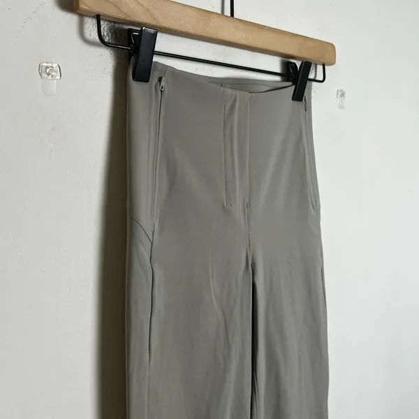 LULULEMON- Smooth Fit Pull-On High-Rise Cropped Pant Riverstone Casual Travel - Image 3