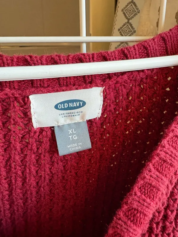 Old Navy Sweater - Image 4