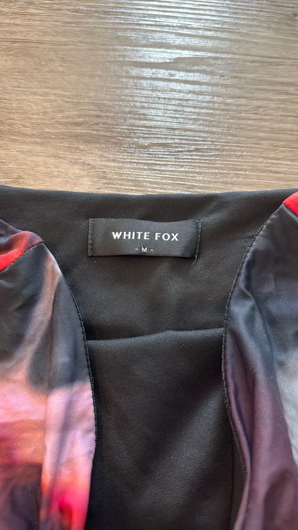 White Fox strapless dress - Image 4