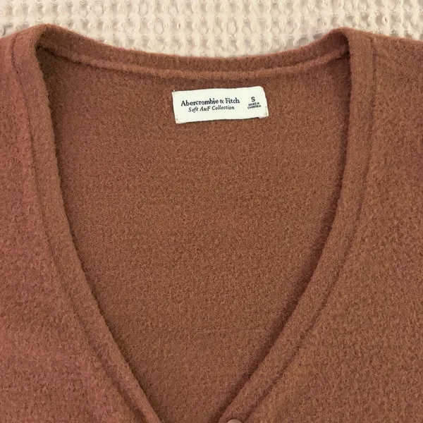 Abercrombie Button Up Cardigan - Image 3