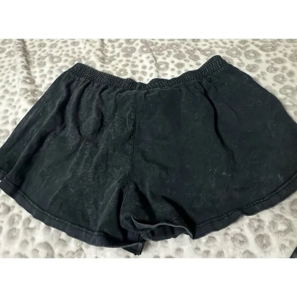 Nike grey shorts - Image 5