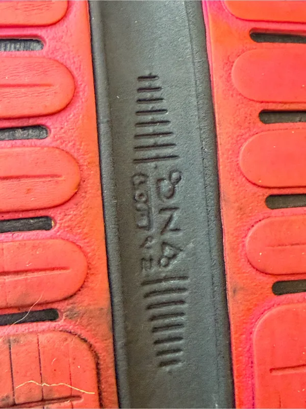 Brooks Ghost Max Womens 7.5 B Black Papaya Raspberry Running Shoes - Image 13