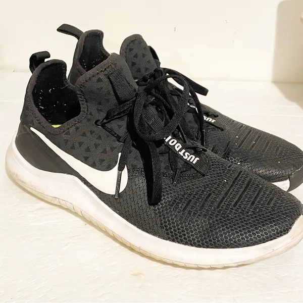 Nike Size 9.5 Free TR 8‎ Training Running Shoes Sneakers Black White Low Top - Image 4