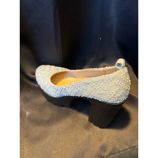 Light‎ Wash Distressed Denim Platform Pumps Chunky Black Lug Sole Block Heel Y2K Blue Size 7 - Image 8